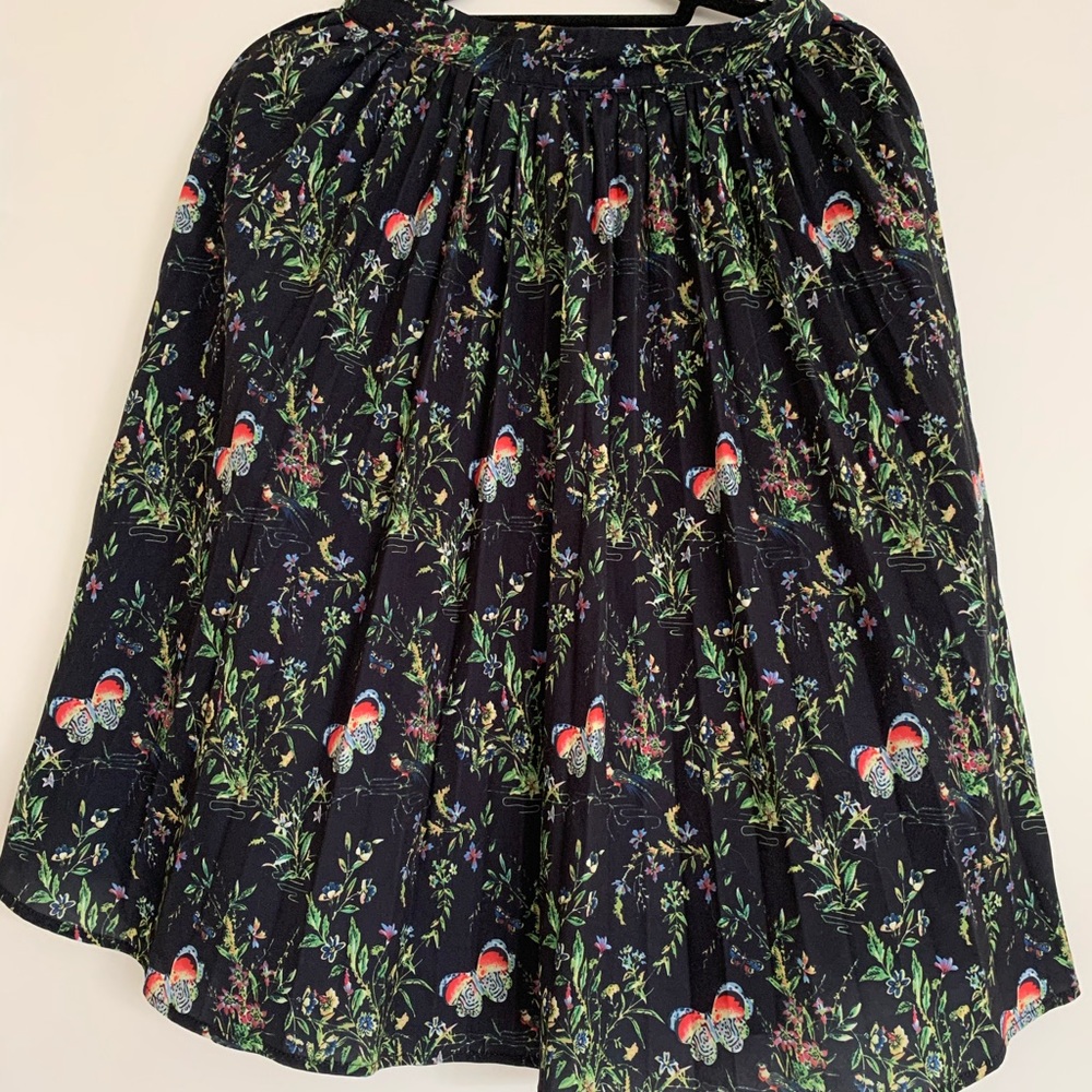 Essue Black Patterned Skirt Size XS
